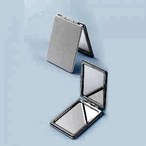 El Aynası ( 6,2 x 8,3 cm )